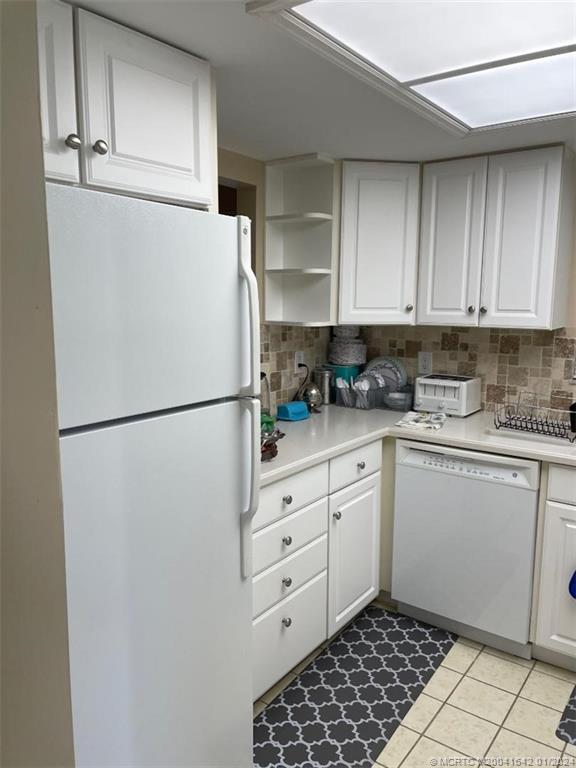 211 SW South River Drive 106