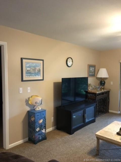 211 SW South River Drive 106