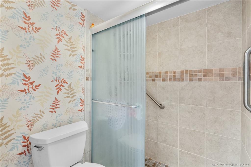 1864 SW Palm City Road 206