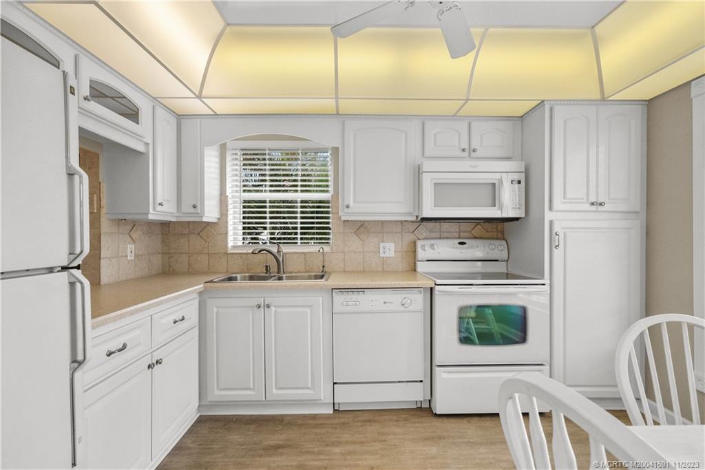 1864 SW Palm City Road 206