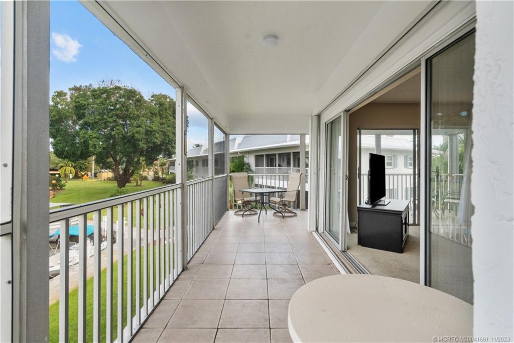 1864 SW Palm City Road 206