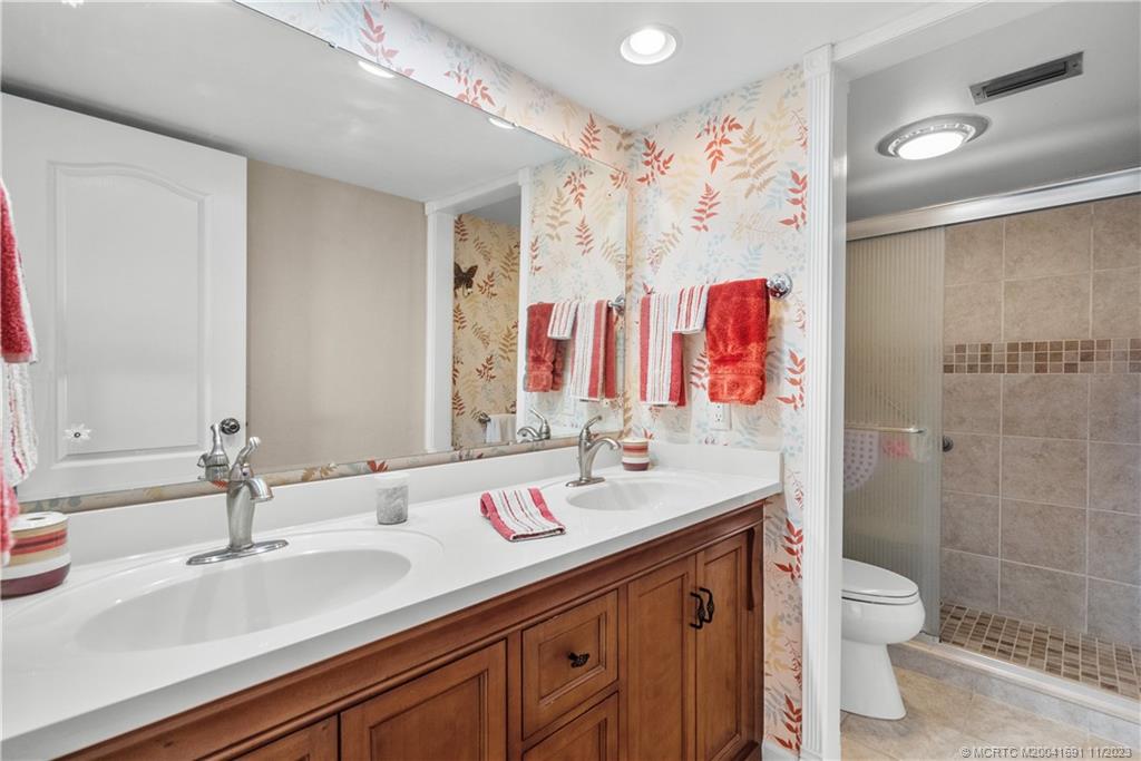 1864 SW Palm City Road 206