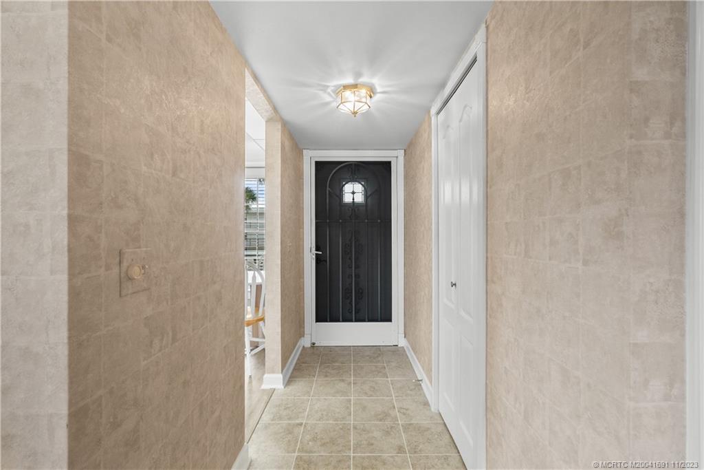 1864 SW Palm City Road 206