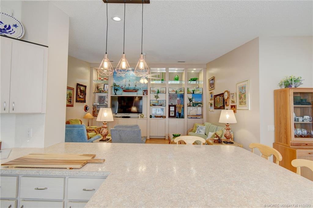 1256 NW Bentley Circle A