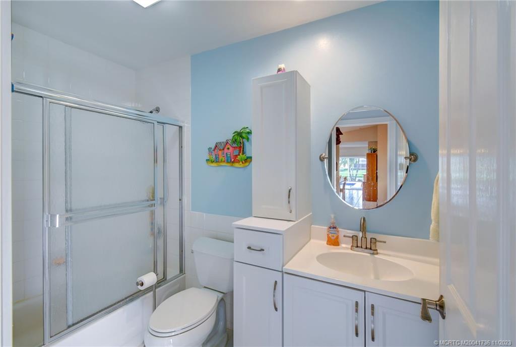 1256 NW Bentley Circle A