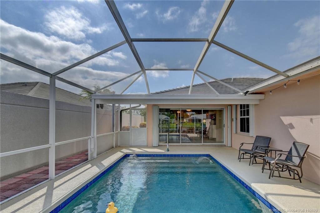 1256 NW Bentley Circle A