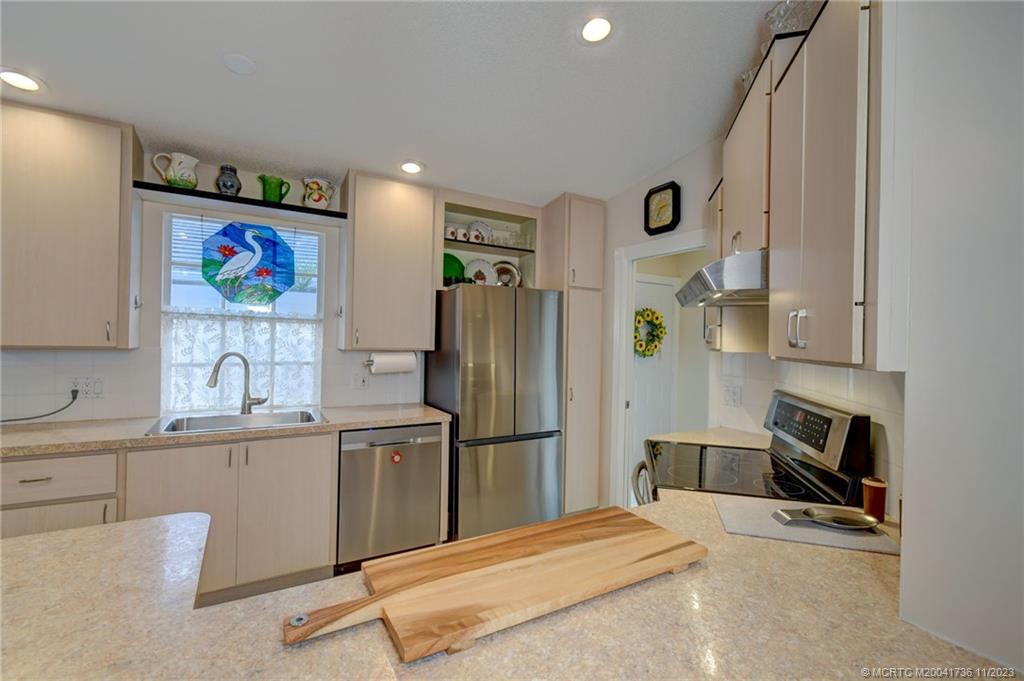 1256 NW Bentley Circle A