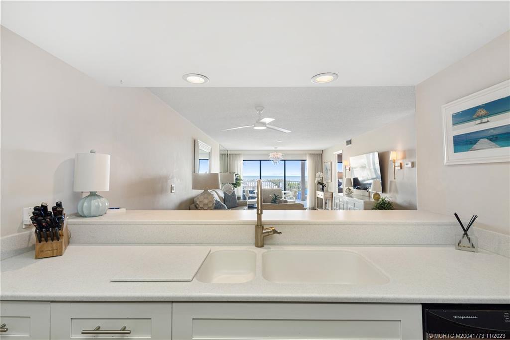 429 NE Tradewind Lane 2109