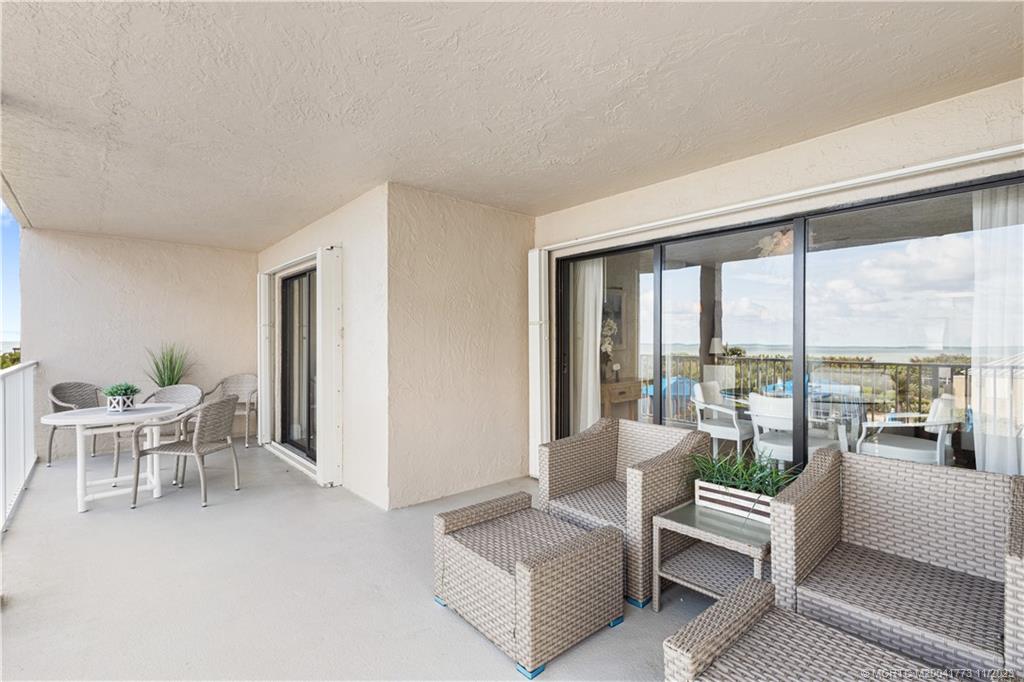 429 NE Tradewind Lane 2109