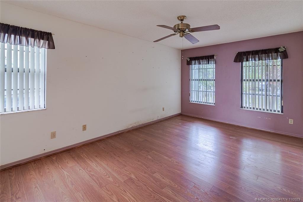 5841 SE Pine Drive SE