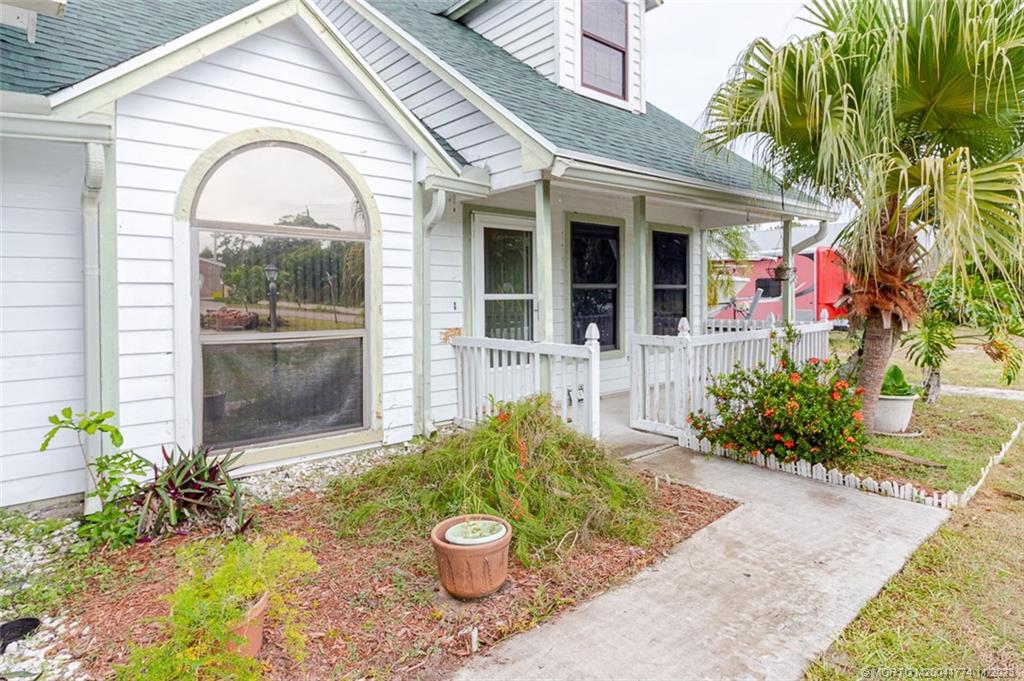 5841 SE Pine Drive SE