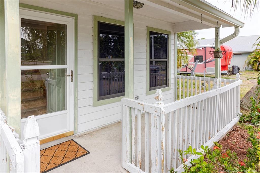 5841 SE Pine Drive SE