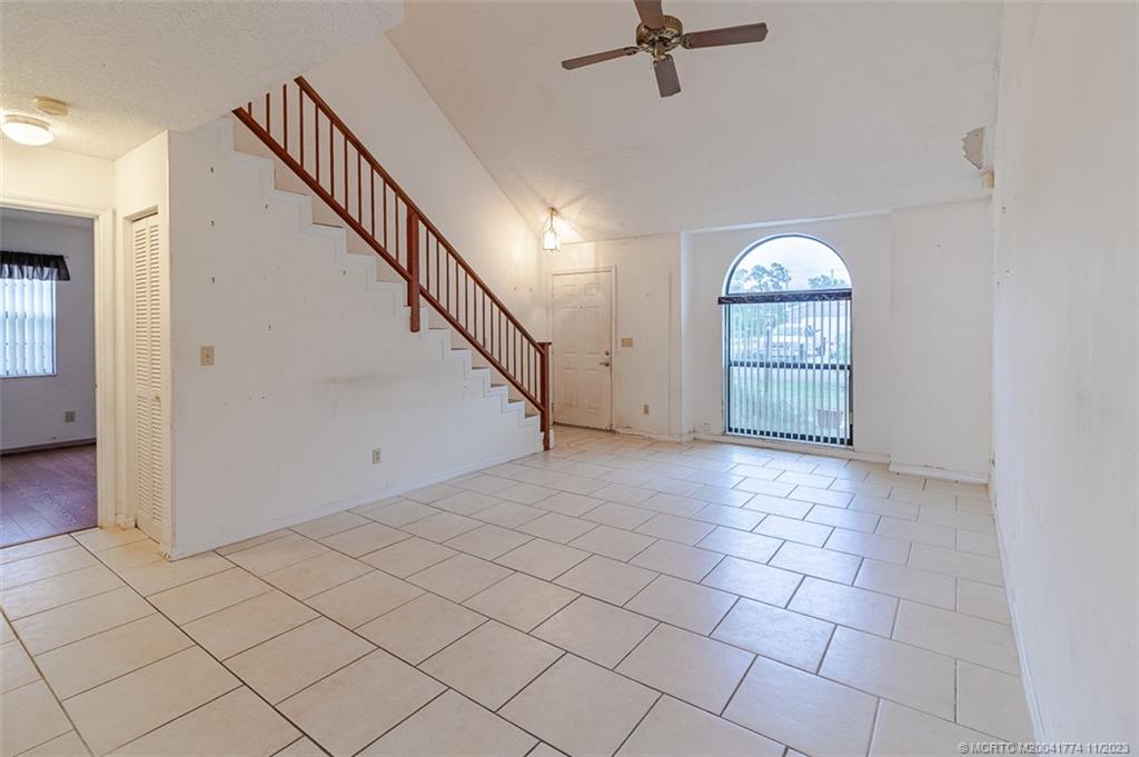 5841 SE Pine Drive SE