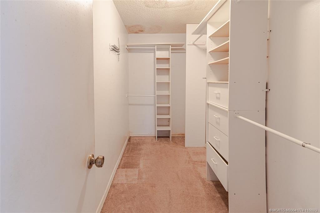 5841 SE Pine Drive SE