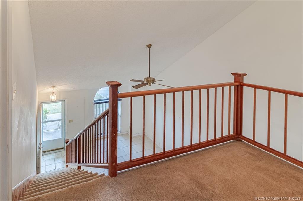 5841 SE Pine Drive SE