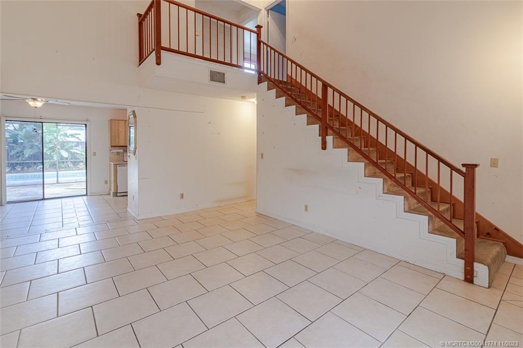 5841 SE Pine Drive SE