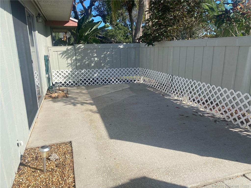 3901 NW Cinnamon Tree Circle