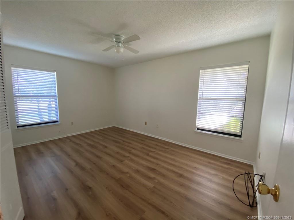 3901 NW Cinnamon Tree Circle