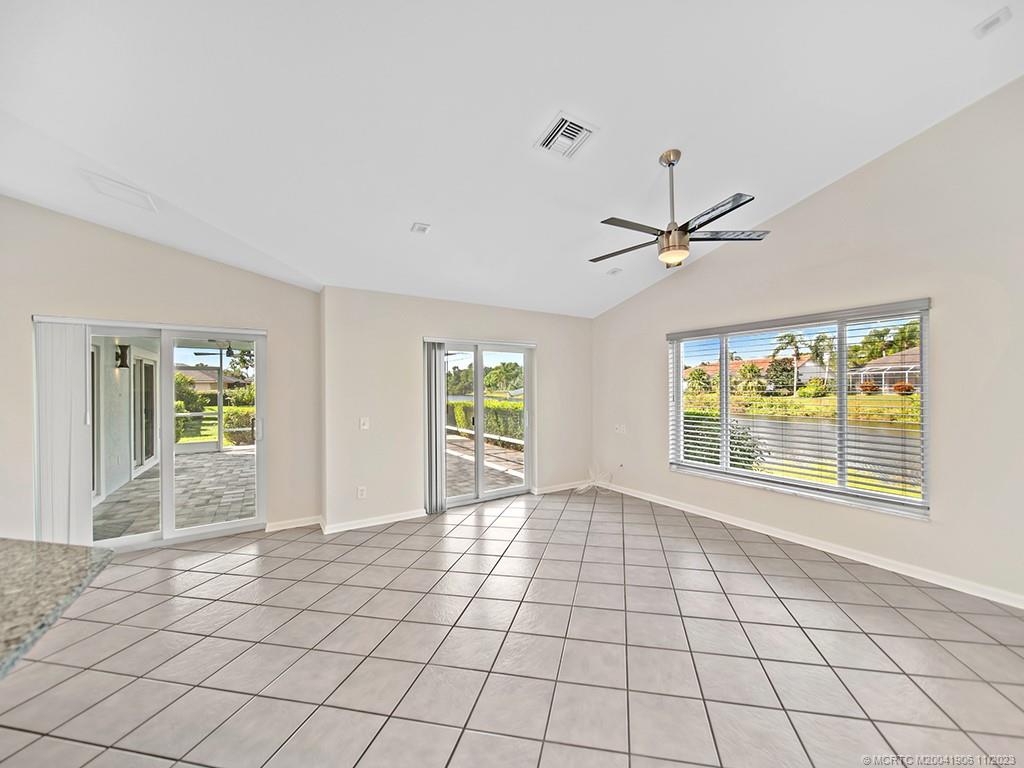 1120 SW Elm Grove Ct