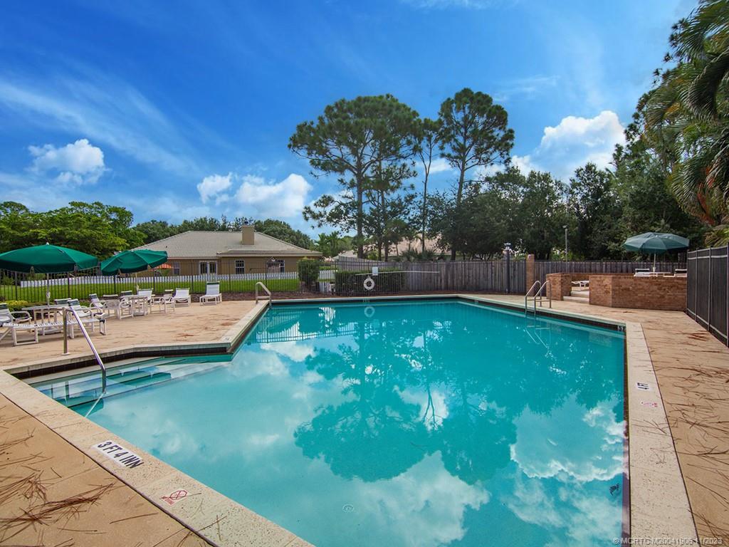 1120 SW Elm Grove Ct