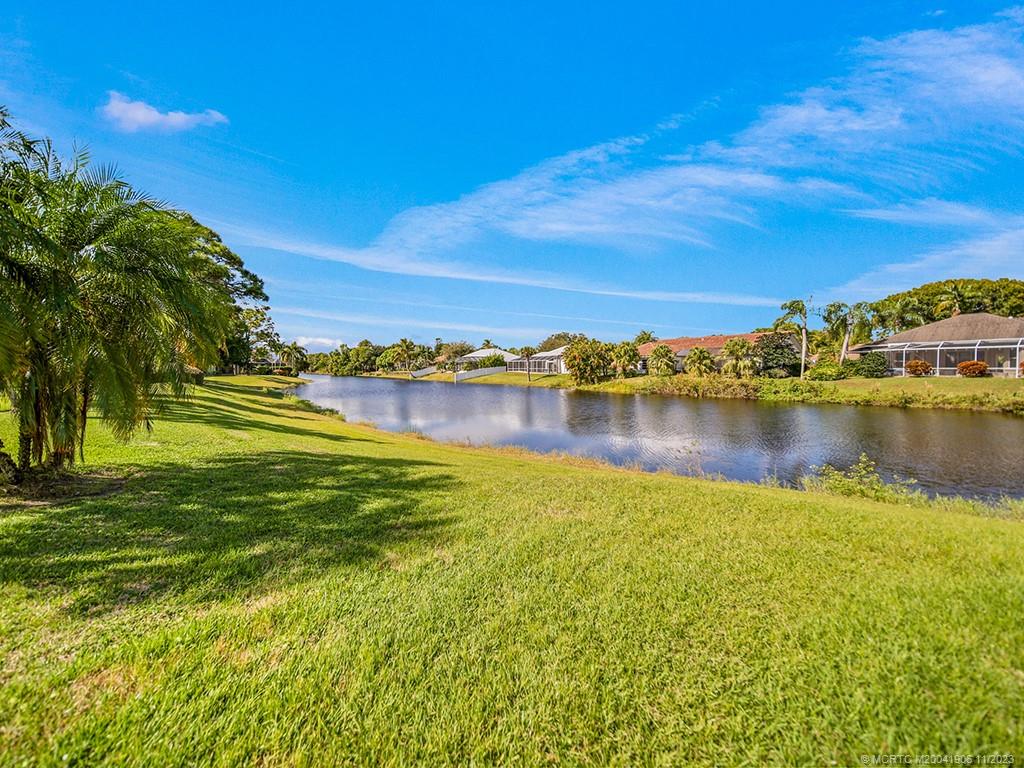 1120 SW Elm Grove Ct