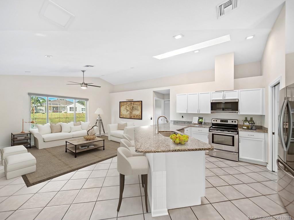 1120 SW Elm Grove Ct