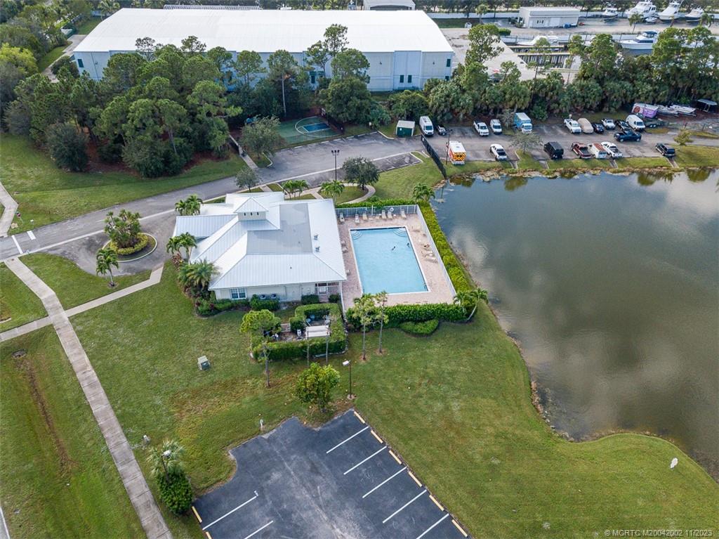 2604 SW Toronado Trail