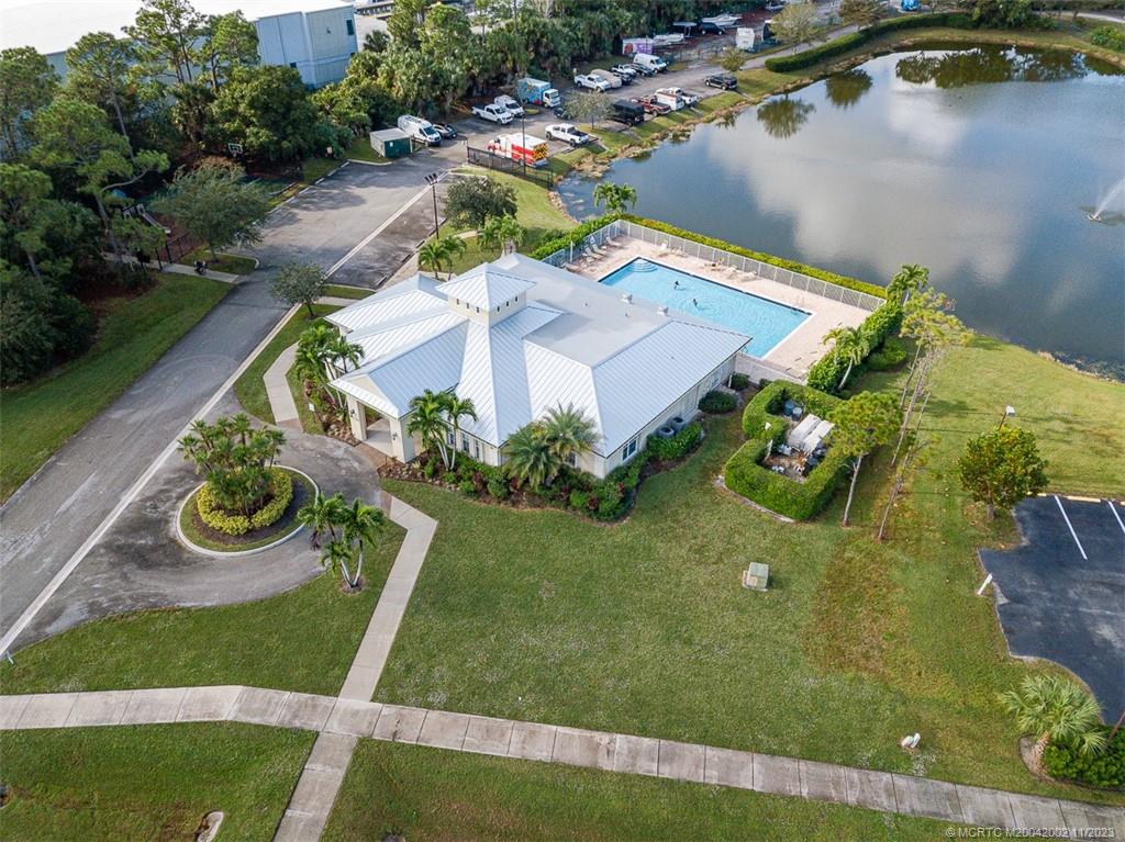 2604 SW Toronado Trail