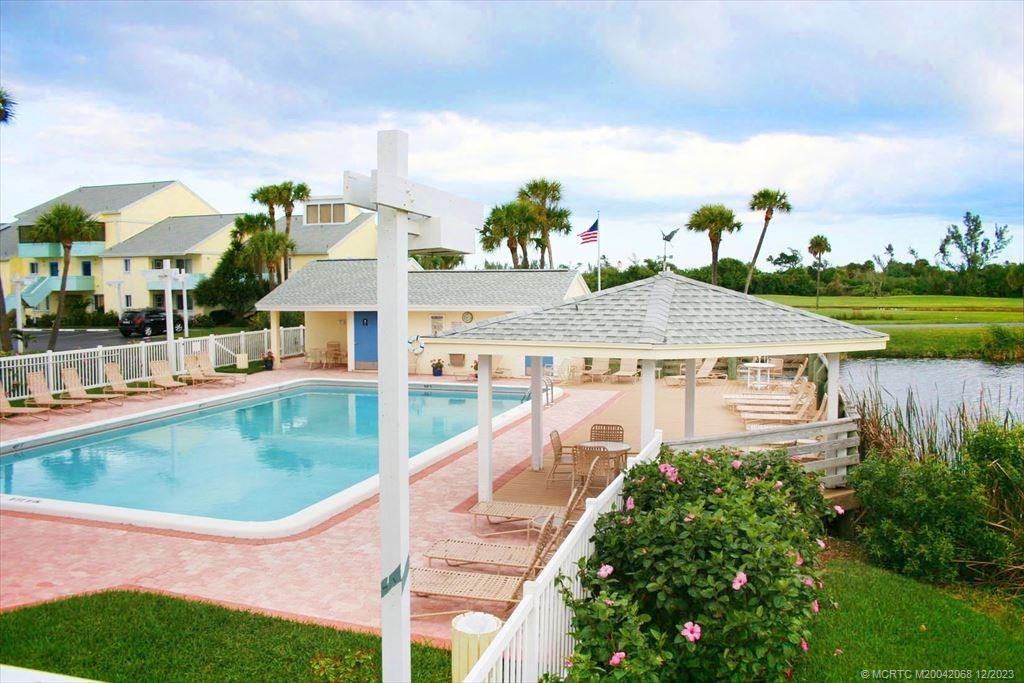 5575 NE Gulfstream Way