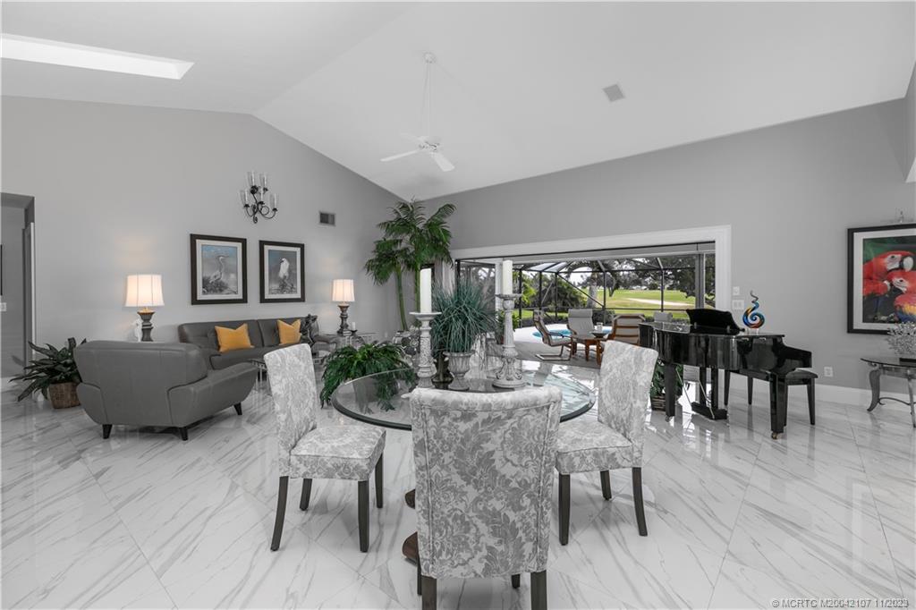 7131 SE Bunker Hill Ct