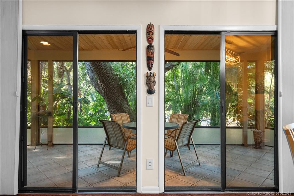 5200 SE Schooner Oaks Way