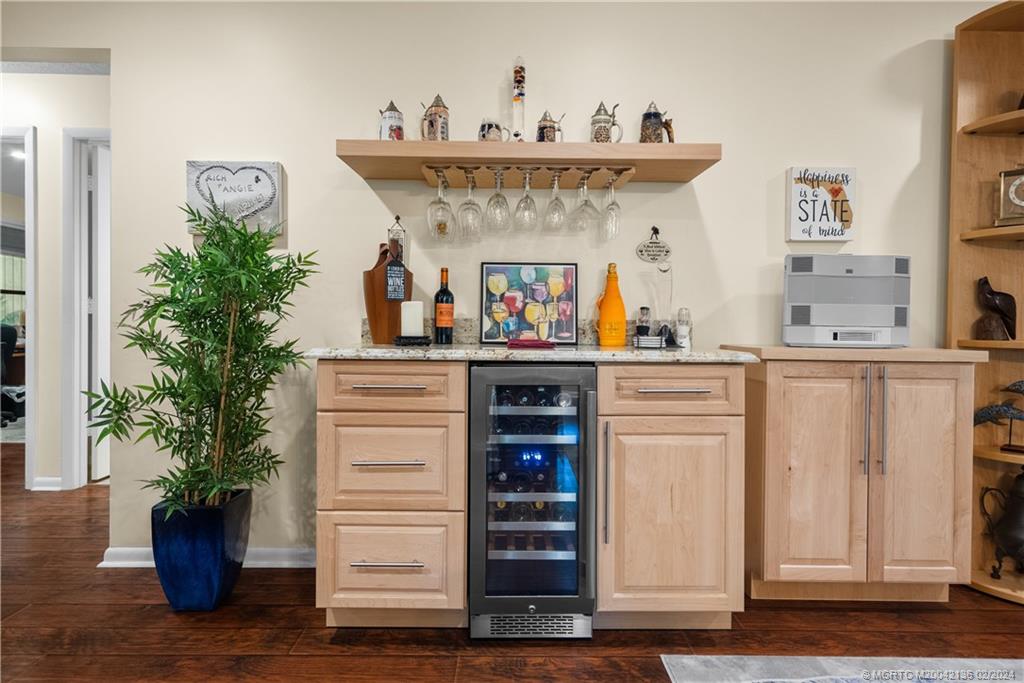 5200 SE Schooner Oaks Way