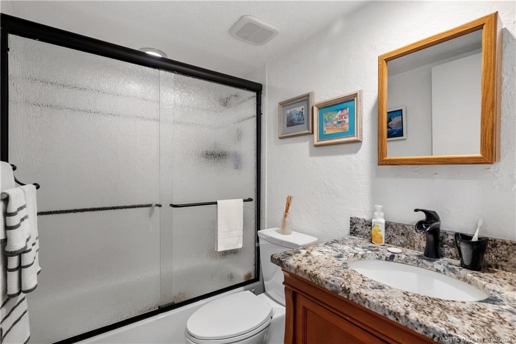 5200 SE Schooner Oaks Way