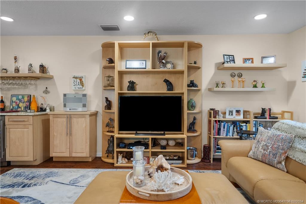 5200 SE Schooner Oaks Way