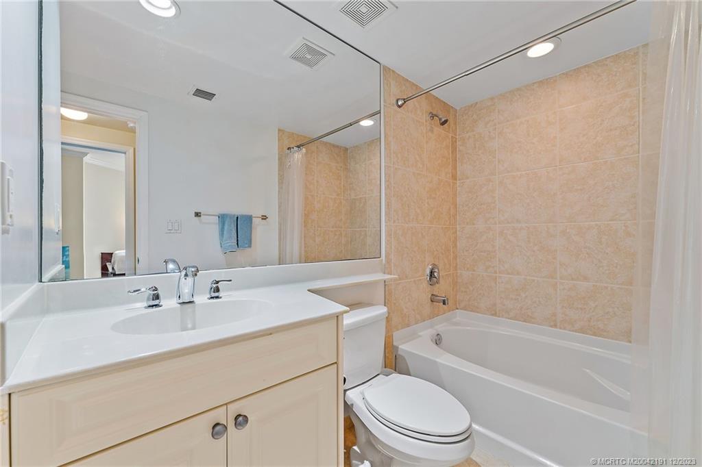 875 NW Flagler Avenue 305