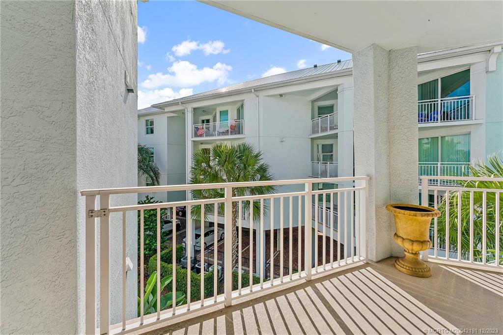 875 NW Flagler Avenue 305