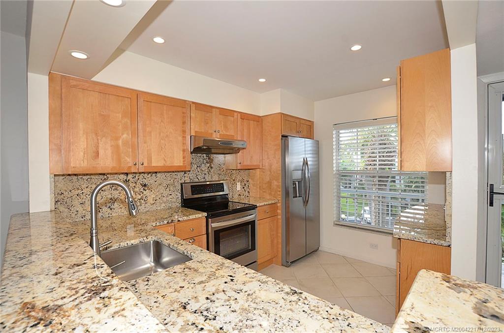 1866 SW Palm City Road 302