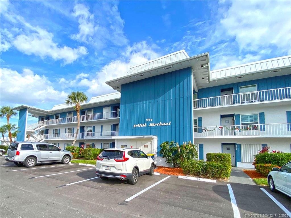 1866 SW Palm City Road 302