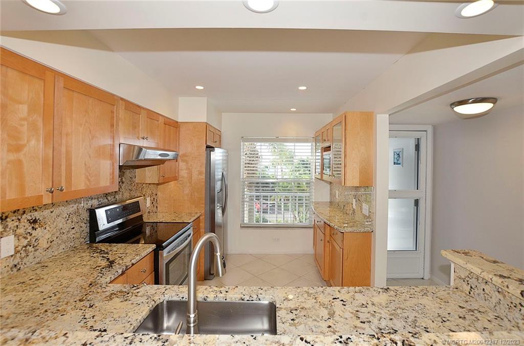 1866 SW Palm City Road 302