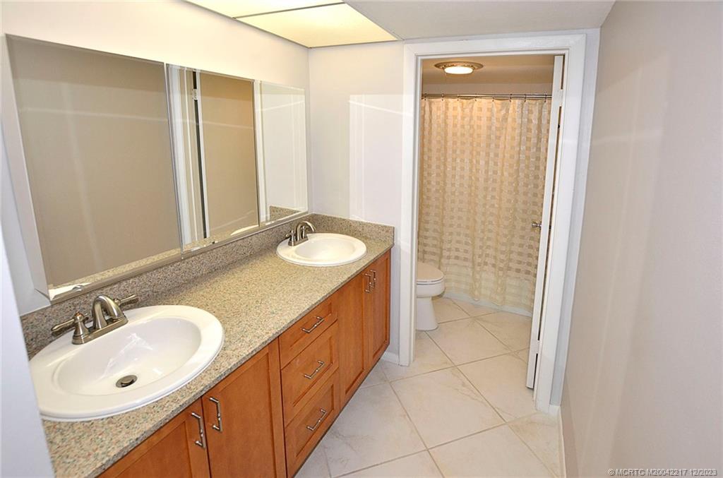 1866 SW Palm City Road 302