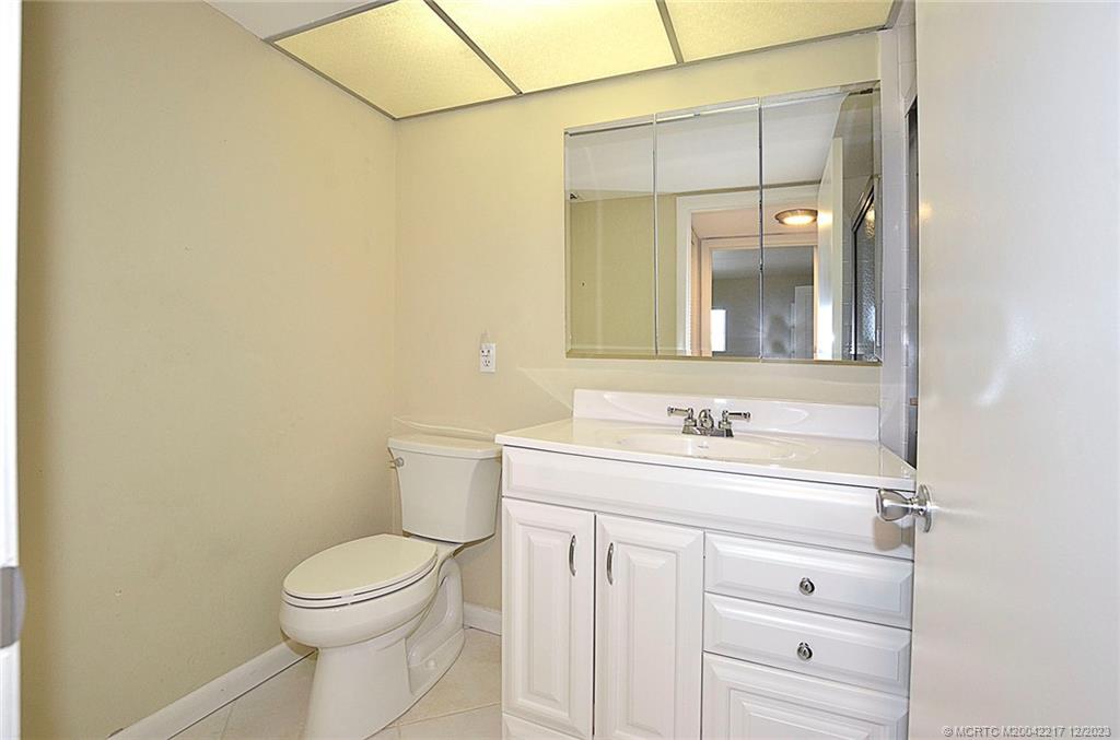 1866 SW Palm City Road 302