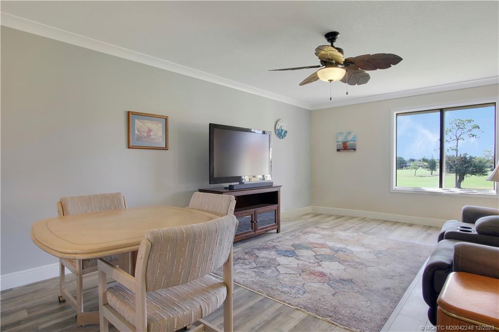 5323 SE Miles Grant Road 206