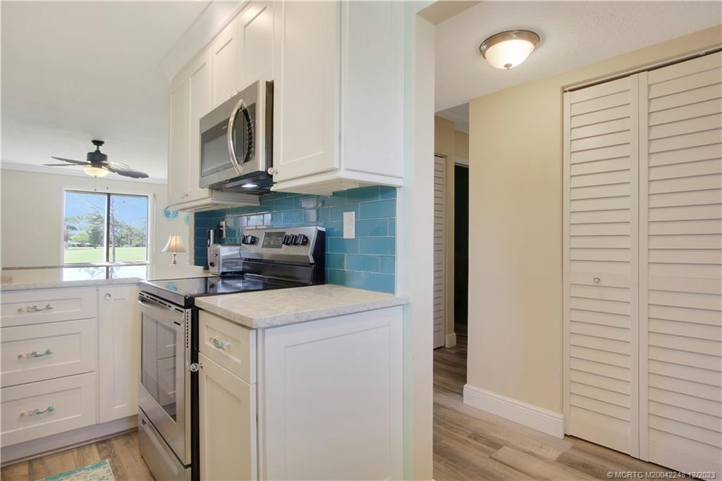 5323 SE Miles Grant Road 206