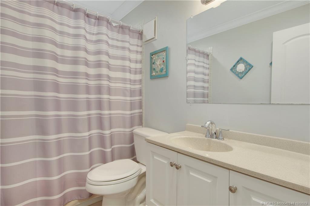 5323 SE Miles Grant Road 206