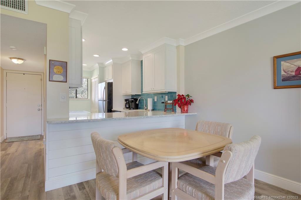 5323 SE Miles Grant Road 206