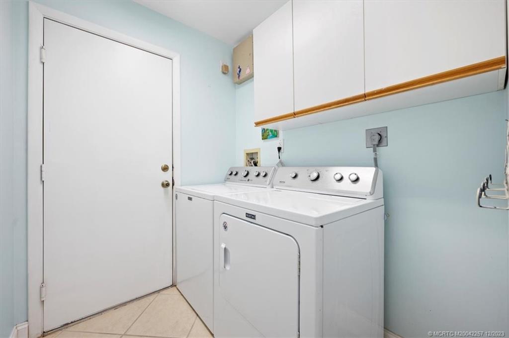 3757 SW Whispering Sound Drive