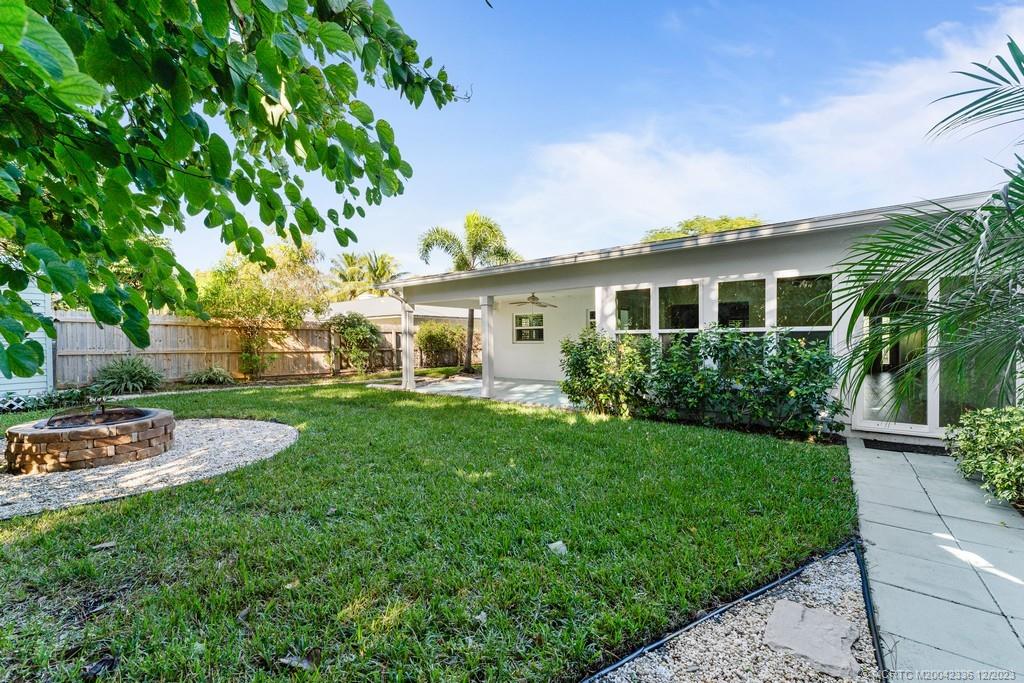 1878 NW Azalea Street