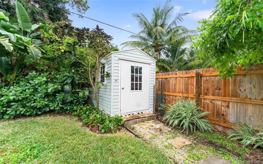 1878 NW Azalea Street