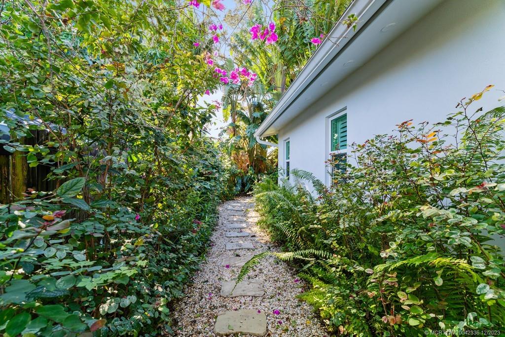 1878 NW Azalea Street