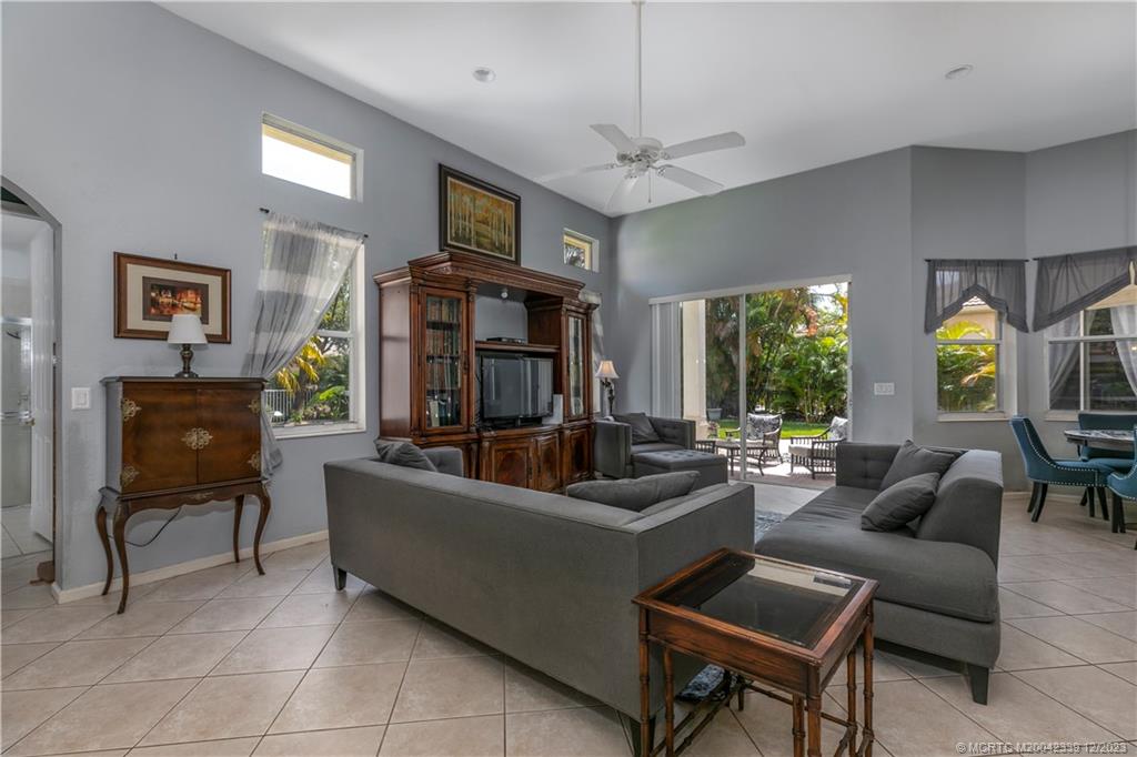 2513 SW Park Meadows Trail